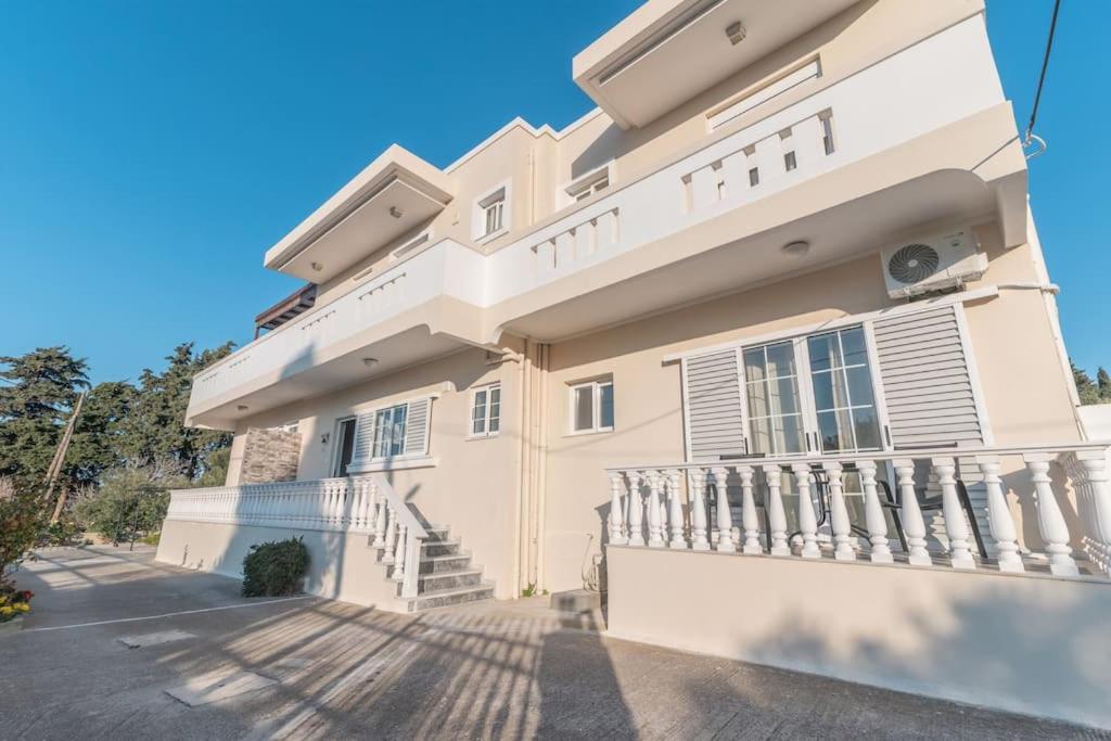 Dion House Apartman Pszalídi Kültér fotó